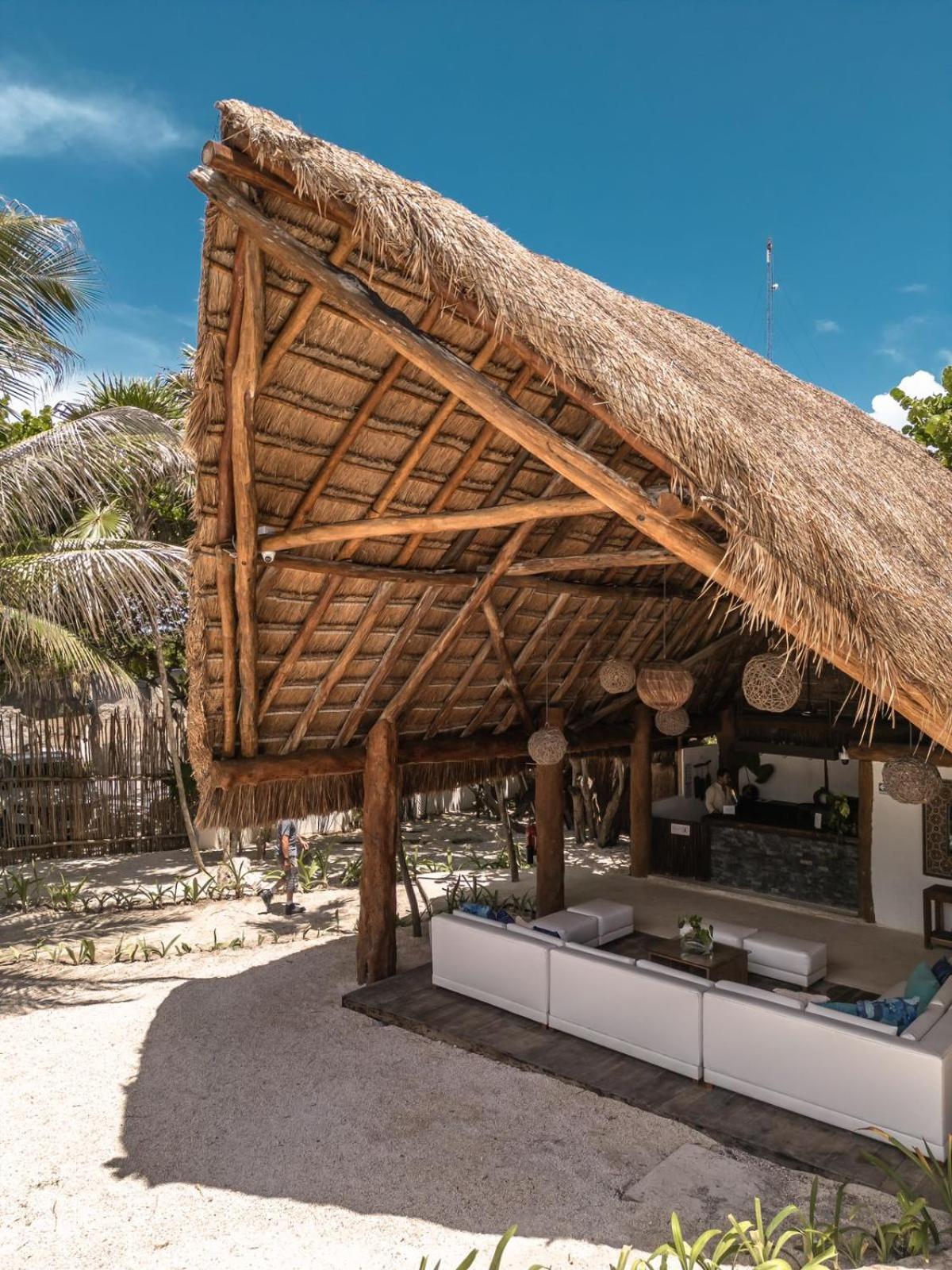 Niken Beachfront Tulum Hotel Exterior foto